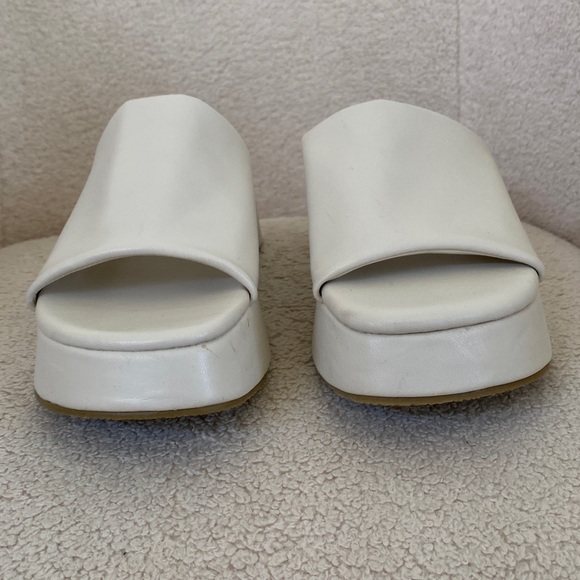 NWT Glassons Bone Platform Vegan Leather Slide Sandals | Faux-Leather Slides - Picture 4 of 12